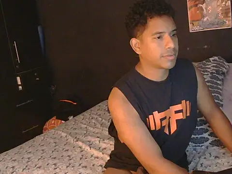 latinboybigdick online show from December 21, 2025, 3:35 am