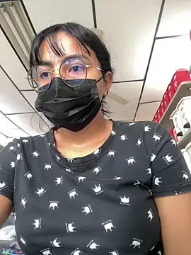 Kyra  Rose online show from November 27, 2025, 6:10 pm