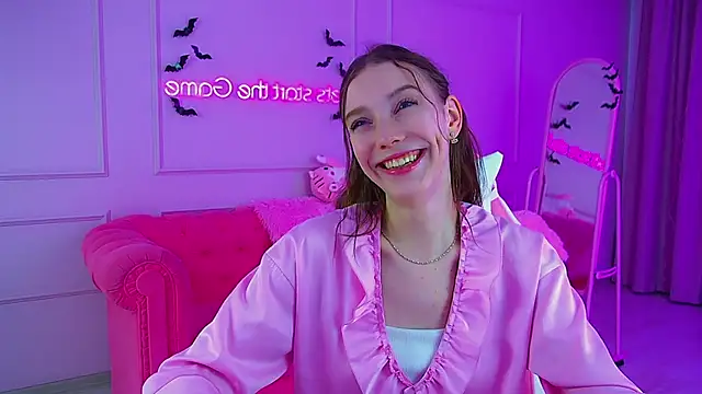 Snapshot of VeronicaVances chatting on November 6, 2025, 6:09 pm VeronicaVances online show from November 6, 2025, 6:09 pm