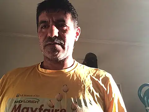 hansjobman2020 online show from June 15, 2026, 11:07 pm