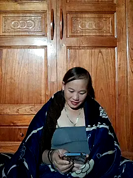 Seg min online show from October 28, 2025, 1:58 pm