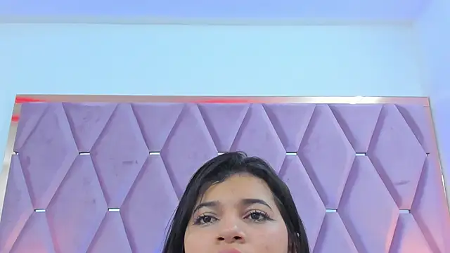 MaskedGirl  online show from October 19, 2025, 1:01 pm