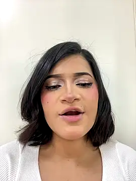 MaskedGirl  online show from November 18, 2025, 4:44 pm