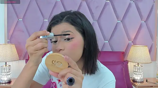 MaskedGirl  online show from November 28, 2025, 12:08 pm