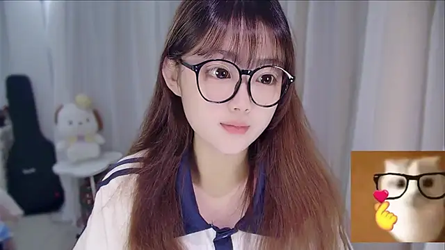YUANYUAN-A online show from April 15, 2026, 12:45 pm
