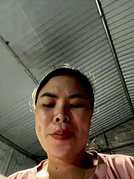 han-cute online show from October 1, 2025, 2:23 pm