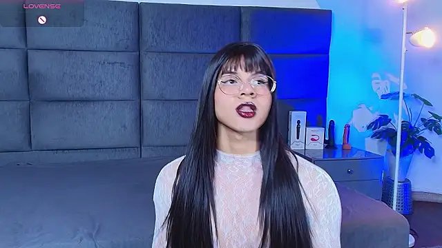 Slenna Moon online show from February 27, 2026, 11:27 pm