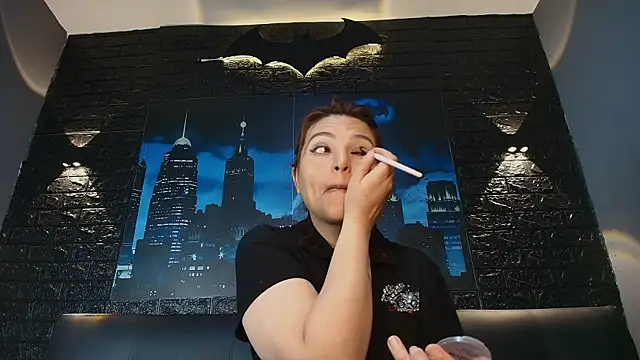 Snapshot of Skylar__Desire chatting on October 22, 2025, 11:43 am Skylar Desire online show from October 22, 2025, 11:43 am