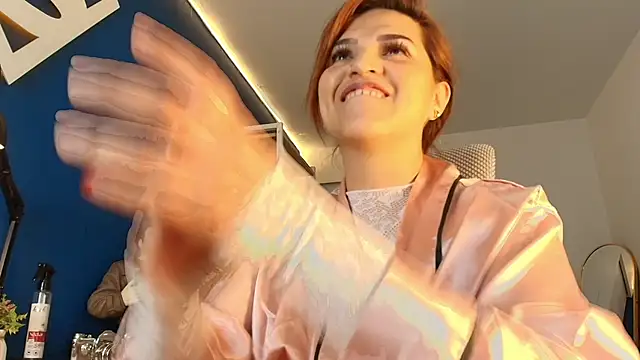 Snapshot of Skylar__Desire chatting on October 25, 2025, 12:02 pm Skylar Desire online show from October 25, 2025, 12:02 pm