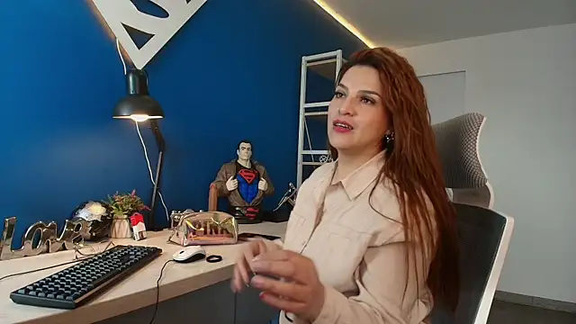 Snapshot of Skylar__Desire chatting on October 30, 2025, 11:44 am Skylar Desire online show from October 30, 2025, 11:44 am