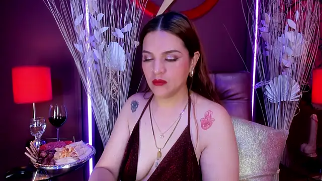 Snapshot of Skylar__Desire chatting on November 27, 2025, 1:02 pm Skylar Desire online show from November 27, 2025, 1:02 pm