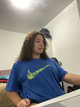 Snapshot of MorganaBelc chatting on November 7, 2025, 6:41 pm MorganaBelc online show from November 7, 2025, 6:41 pm