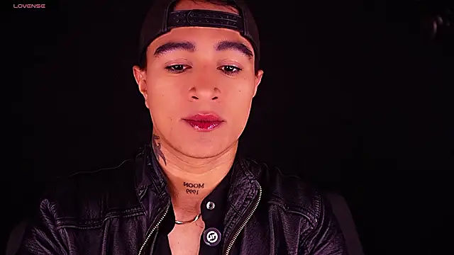 LiamDeep online show from February 7, 2026, 9:02 am