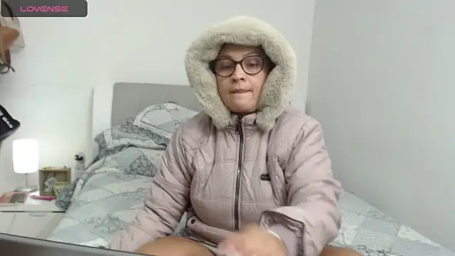 sophie lopez1 online show from February 13, 2025, 4:22 am