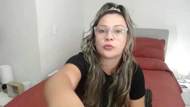 sophie lopez1 online show from October 11, 2025, 3:39 am