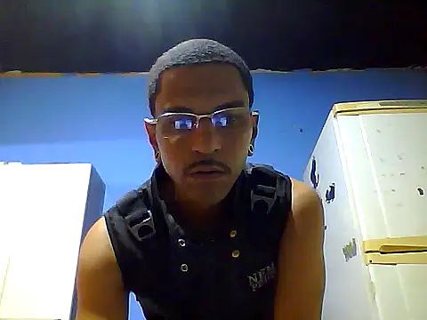 RICHARDSANCHEZZ online show from November 8, 2025, 6:02 am