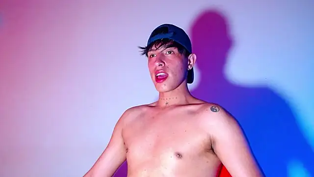 rowanbigboy23 online show from January 12, 2026, 4:23 pm