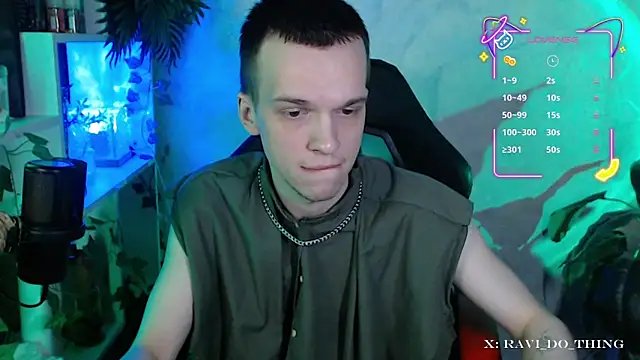 frozen boy online show from October 31, 2025, 3:24 pm