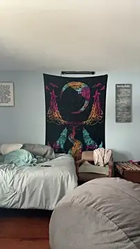 Lunablu13 online show from December 15, 2025, 4:44 pm