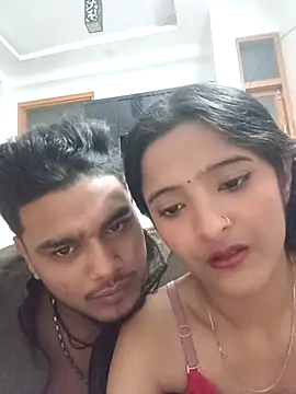 romantic couple1 online show from November 27, 2025, 2:02 am