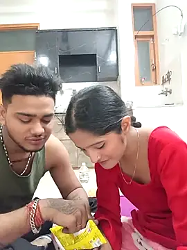 romantic couple1 online show from December 14, 2025, 12:38 am