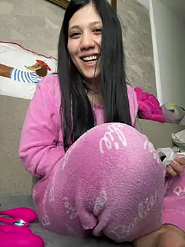 PrincessYYara online show from April 10, 2026, 8:02 pm