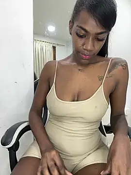 Snapshot of Alma_Stevenson chatting on June 30, 2026, 3:02 pm Alma Stevenson online show from June 30, 2026, 3:02 pm