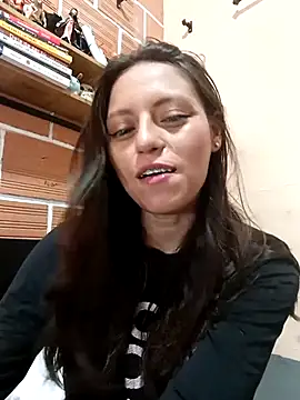Snapshot of Lahila_ chatting on March 15, 2026, 6:47 pm Lahila online show from March 15, 2026, 6:47 pm