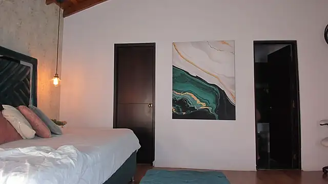 Sofi Moreno online show from October 23, 2025, 12:15 pm