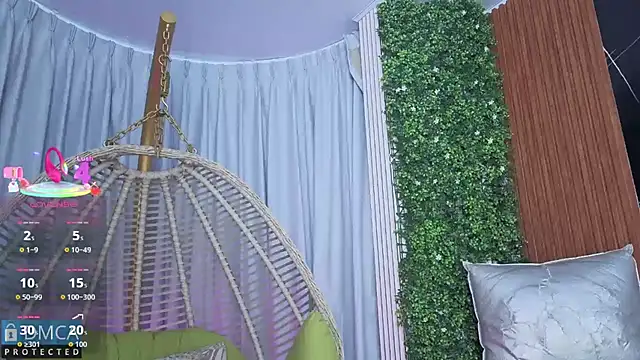 Kiara Zahiri   online show from October 22, 2025, 10:59 am