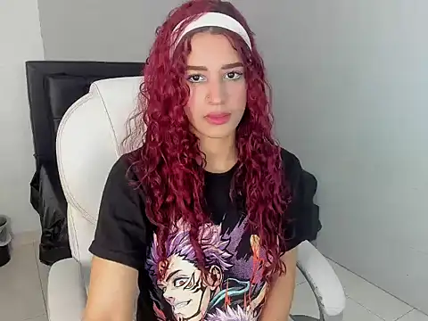 Snapshot of Alisha_Evans_Rs chatting on November 21, 2025, 8:51 pm Alisha Evans Rs online show from November 21, 2025, 8:51 pm