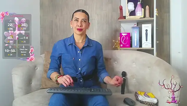 cortney tayler online show from November 27, 2025, 7:49 pm