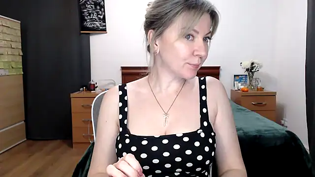 ParadiseAlina online show from February 6, 2026, 8:01 pm