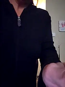 Snapshot of Calimarina chatting on February 7, 2026, 5:55 am Calimarina online show from February 7, 2026, 5:55 am