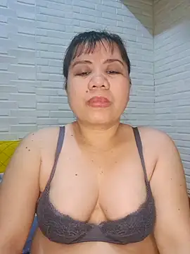 hotlyn45 online show from March 20, 2026, 9:19 pm