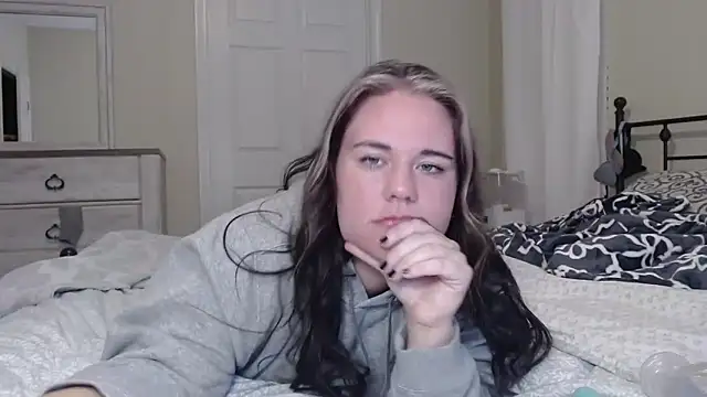 livvylane online show from October 10, 2025, 12:53 am