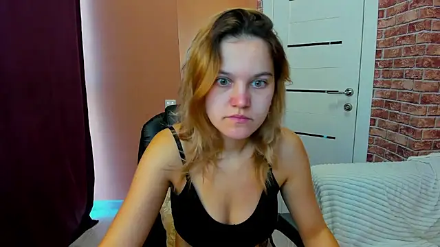 Hot   Jess online show from October 8, 2025, 3:04 am
