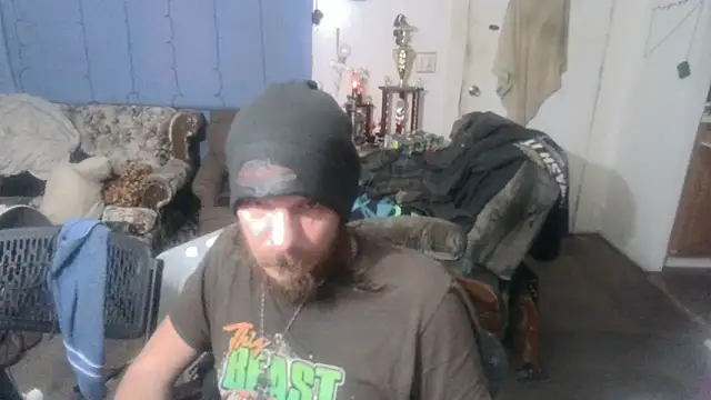 Poundtown1226 online show from September 14, 2025, 2:11 am