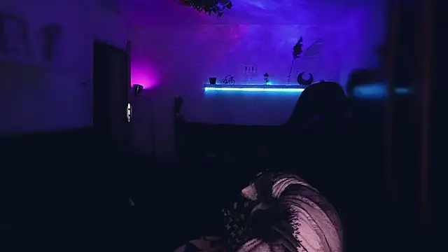 MistressJolie online show from November 6, 2025, 7:15 pm