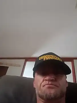 Snapshot of LUKEKARAS4545 chatting on October 19, 2025, 6:30 pm LUKEKARAS4545 online show from October 19, 2025, 6:30 pm