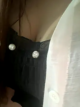 susu baby online show from December 21, 2025, 1:35 am