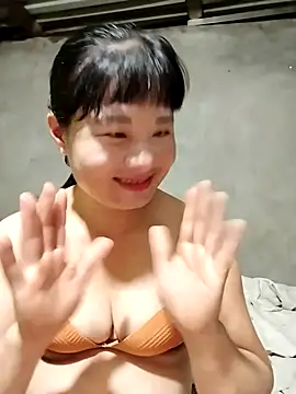 kute-00 online show from September 18, 2025, 5:04 pm