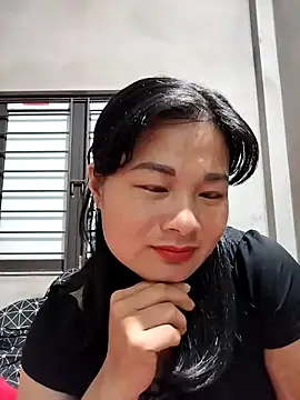 kute-00 online show from November 18, 2025, 2:21 pm