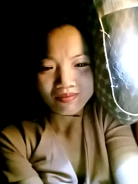 ngan-cute online show from November 12, 2025, 1:33 pm