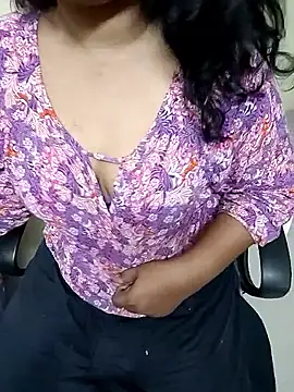 Snapshot of tamilmaha12 chatting on September 19, 2025, 3:56 pm tamilmaha12 online show from September 19, 2025, 3:56 pm