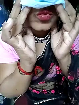 Snapshot of tamilmaha12 chatting on September 28, 2025, 7:58 am tamilmaha12 online show from September 28, 2025, 7:58 am