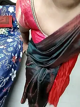 Snapshot of tamilmaha12 chatting on September 28, 2025, 8:03 pm tamilmaha12 online show from September 28, 2025, 8:03 pm