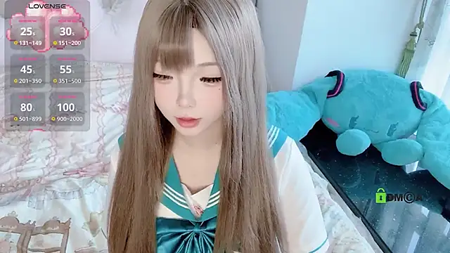 liuruyuan888 online show from November 9, 2025, 3:49 am