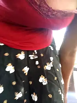 Snapshot of SARITHA_lk chatting on November 19, 2025, 4:01 am SARITHA lk online show from November 19, 2025, 4:01 am