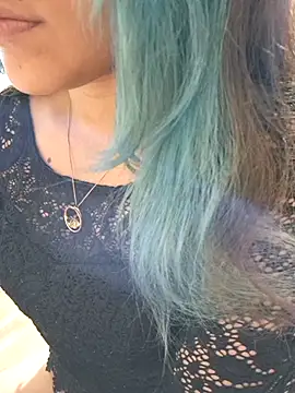 euahotmarii20 online show from September 18, 2025, 7:21 am